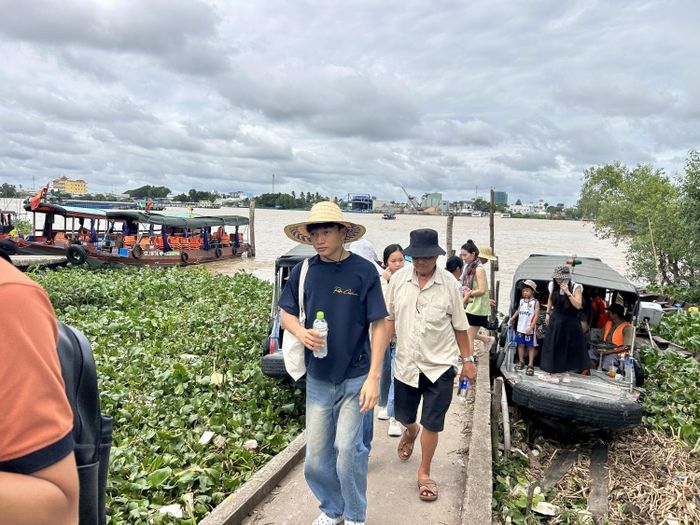 Từ cồn đất biệt lập, Cồn Sơn vươn mình thành điểm sáng du lịch cộng đồng được nhiều du khách trong và ngoài nước tìm đến.