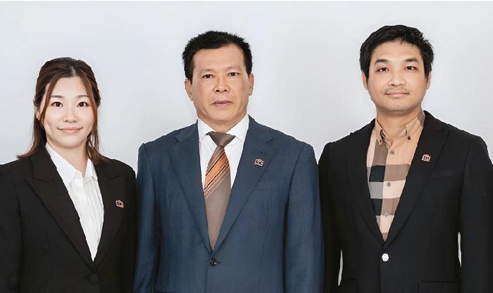 Cố Chủ tịch DIC Corp. Nguyễn Thiện Tuấn và các con. Ảnh: DIG