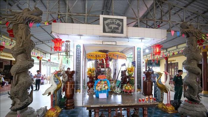Di tích Lăng mộ Quan lớn Trà Vong, nơi lưu giữ dấu ấn lịch sử về quá trình mở đất, giữ đất của cha ông trên vùng đất Tây Ninh.
