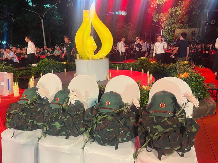 Chương trình tại Công viên Lê Thị Riêng lan tỏa đạo lý “Uống nước nhớ nguồn” và trách nhiệm tìm kiếm, xác định danh tính liệt sĩ.
