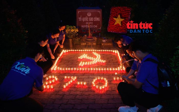 Lễ thắp nến tri ân không chỉ là dịp tưởng nhớ công lao to lớn của các thế hệ đi trước mà còn góp phần giáo dục truyền thống yêu nước, khơi dậy trách nhiệm của đoàn viên, thanh niên.