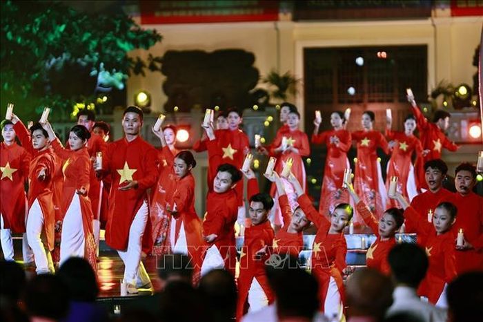 Chương trình cầu truyền hình tại Công viên Lê Thị Riêng, Thành phố Hồ Chí Minh. Ảnh: Doãn Tấn/TTXVN