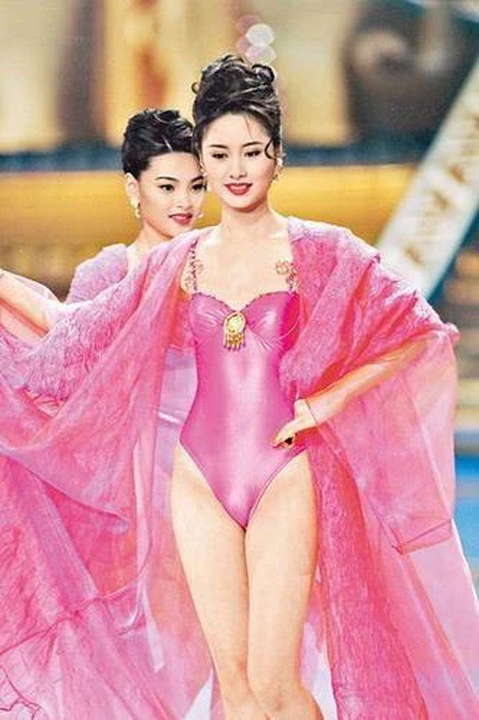 Quách Khả Doanh sinh ra trong gia đình giàu có, lấn sân sang lĩnh vực giải trí nhờ cuộc thi hoa hậu. Ảnh FBNV.