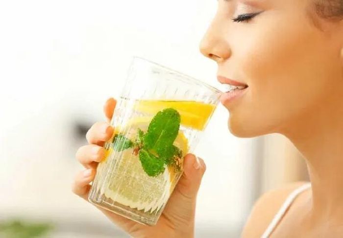 Chanh là loại quả giàu vitamin (Ảnh minh họa)