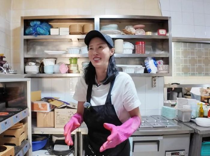 Lee Seon Jeong cưới LJ sau 45 ngày hẹn hò rồi vội vã ly hôn chỉ sau hơn 2 tháng chung sống với nhau. Ảnh: Nate.