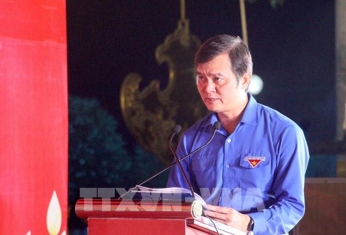 Đồng chí Bùi Quang Huy, Bí thư thứ nhất Trung ương Đoàn TNCS Hồ Chí Minh phát biểu tại buổi lễ. Ảnh: Văn Tý-TTXVN 