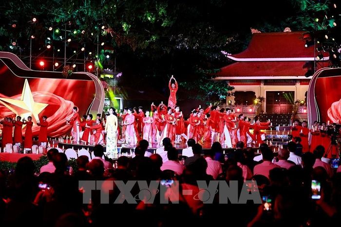 Chương trình cầu truyền hình tại Công viên Lê Thị Riêng, Thành phố Hồ Chí Minh. Ảnh: Doãn Tấn - TTXVN 