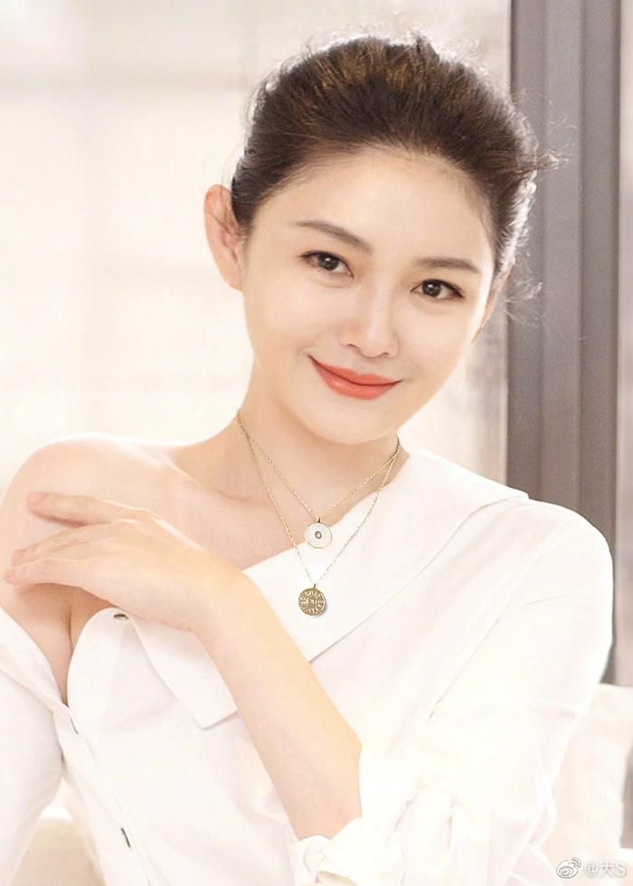 Thông tin về khối tài sản của Từ Hy Viên sau khi qua đời đang nhận được sự quan tâm từ phía công chúng. Ảnh: Weibo