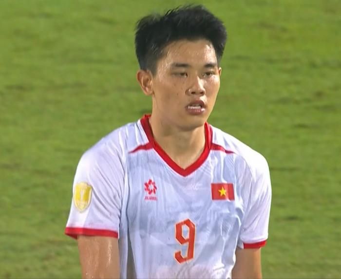 Đình Bắc đã ghi 3 bàn trong trận mở màn AFF Cup 2026.