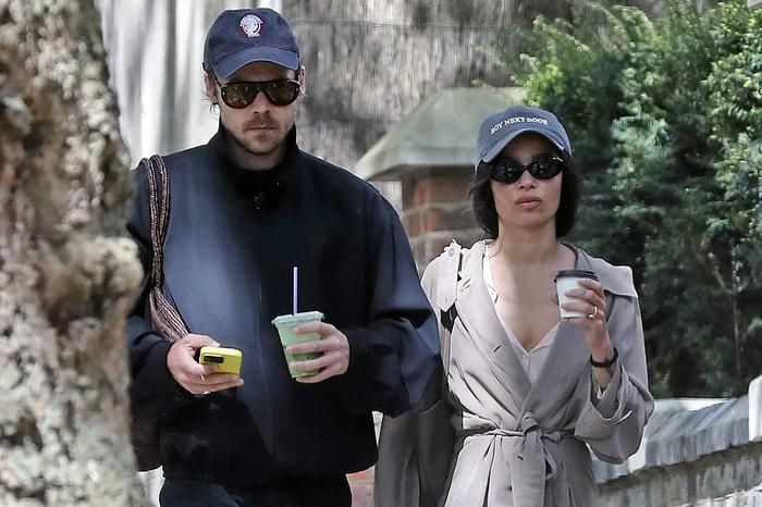 Harry Styles và vị hôn thê - nữ diễn viên Zoë Kravitz.