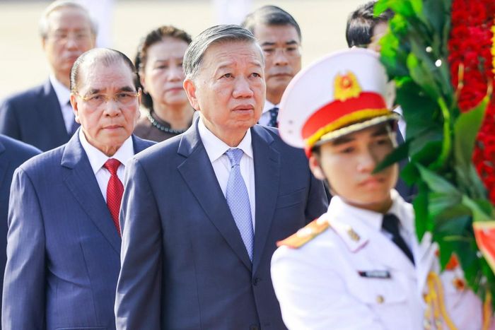 Tổng Bí thư, Chủ tịch nước Tô Lâm và các đại biểu viếng Lăng Chủ tịch Hồ Chí Minh