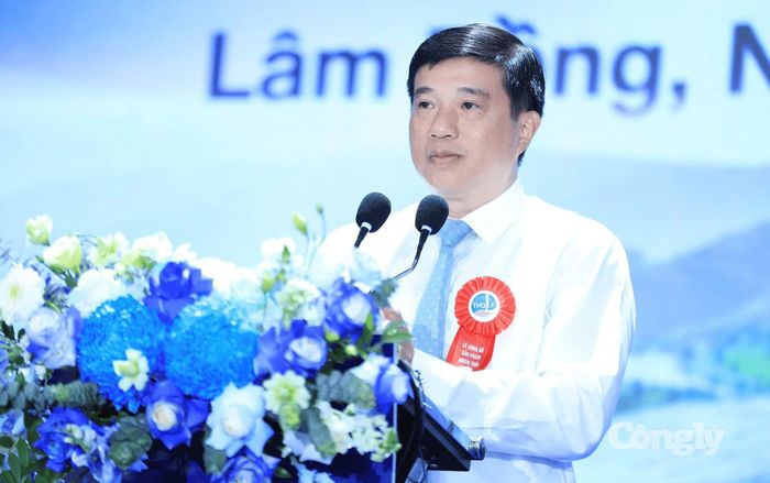 Bí thư Tỉnh ủy Lâm Đồng Y Thanh Hà Niê Kđăm phát biểu tại buổi lễ.