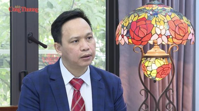 TS. Nguyễn Quốc Việt - Trưởng nhóm nghiên cứu vĩ mô, Trường Đại học Kinh tế, Đại học Quốc gia Hà Nội. Ảnh: Quốc Chuyển
