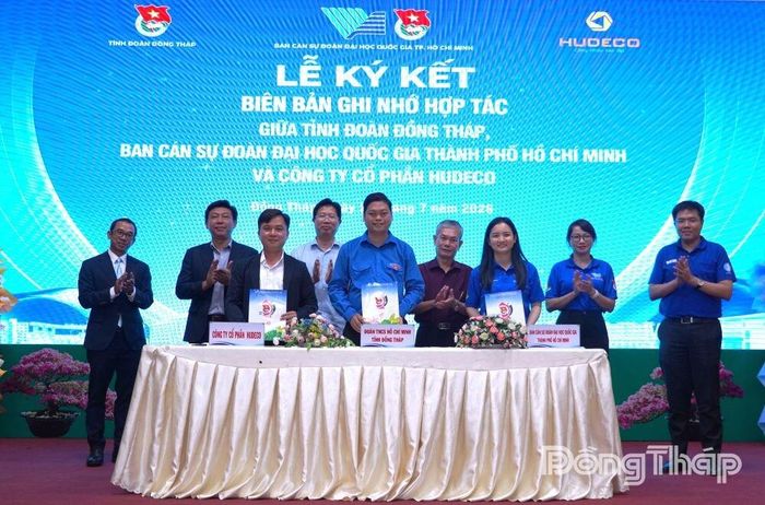 Lễ ký kết Biên bản ghi nhớ hợp tác giai đoạn 2026 - 2030 giữa Tỉnh đoàn Đồng Tháp, Ban Cán sự Đoàn Đại học Quốc gia TP. Hồ Chí Minh và Công ty CP HUDECO.