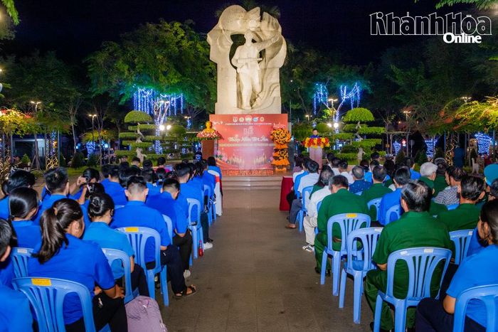 Quang cảnh buổi lễ.