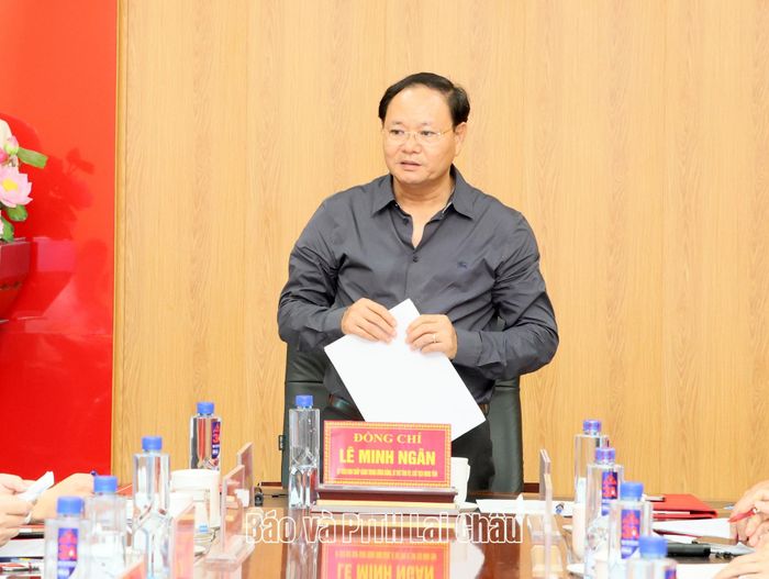 Đồng chí Lê Minh Ngân - Bí thư Tỉnh ủy, Chủ tịch HĐND tỉnh phát biểu kết luận buổi làm việc.