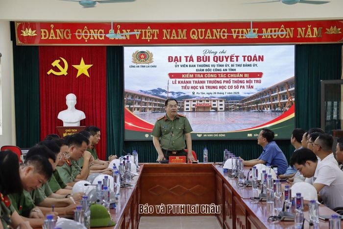 Quang cảnh buổi kiểm tra.