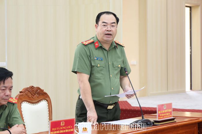 Đại tá Bùi Quyết Toán - Ủy viên Ban Thường vụ Tỉnh ủy, Giám đốc Công an tỉnh Lai Châu phát biểu tại buổi báo cáo.
