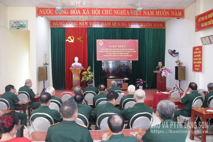 Đại biểu tham luận tại chương trình gặp mặt