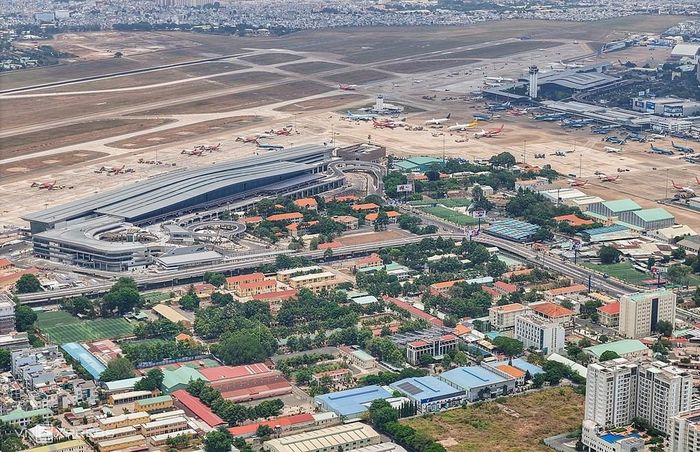 Khu vực ga T3 Tân Sơn Nhất - nơi sẽ bố trí ga ngầm metro số 6. Ảnh: Quỳnh Trần