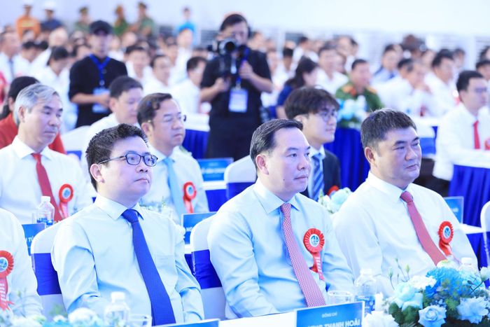 Lãnh đạo Quân khu 7, TP Hồ Chí Minh, TP Đồng Nai, tỉnh Khánh Hòa và Đắk Lắk tham dự buổi lễ