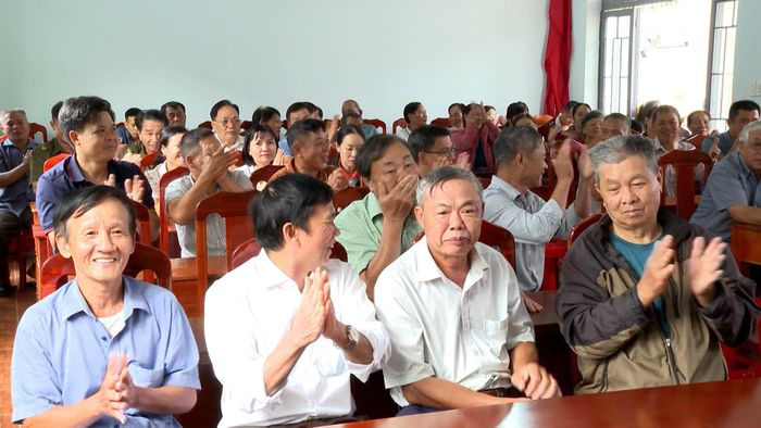 Cử tri tổ dân phố 1, phường Nam Gia Nghĩa dự lễ khai mạc bầu cử tổ trưởng tổ dân phố
