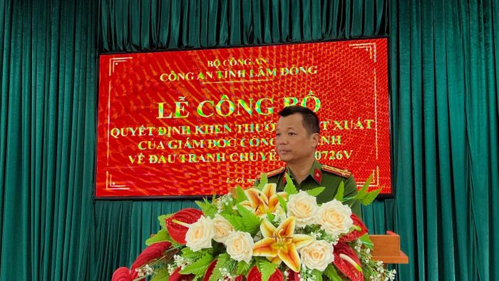 Đại tá Đậu Xuân Bảo, Thủ trưởng Cơ quan Cảnh sát điều tra, Phó Giám đốc Công an tỉnh chỉ đạo tại buổi Lễ