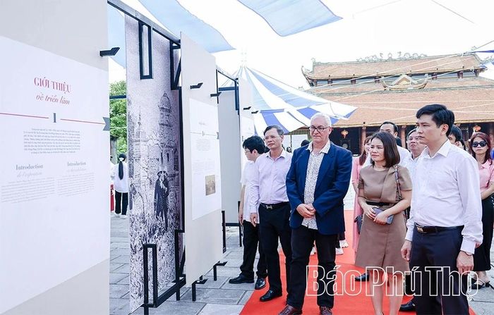 Bên cạnh đó, nhiều hội thảo, tọa đàm văn hóa, chuyên đề về lịch sử, giáo dục truyền thống, bảo tồn di sản cũng được tổ chức tại Văn Miếu nhằm phát huy hiệu quả di sản trong phát triển văn hóa, giáo dục và du lịch của tỉnh Phú Thọ.
