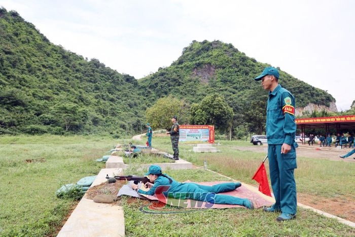 Kiểm tra bắn đạn thật.