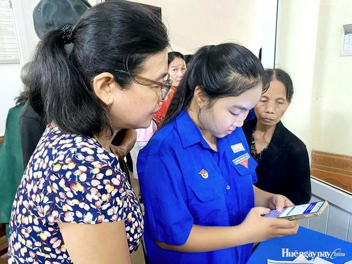 Hướng dẫn người dân biểu quyết bằng mã QR