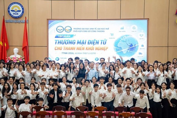 Hội nghị thu hút sự quan tâm, tham dự của hơn 350 sinh viên, thanh niên khởi nghiệp trên địa bàn thành phố Huế.