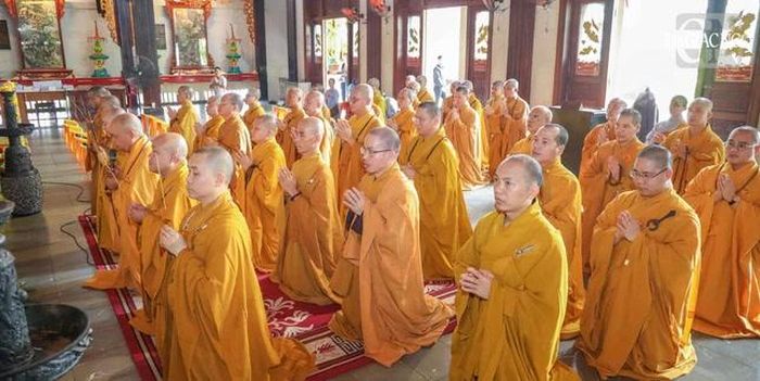Nguyện cầu anh linh các liệt sĩ, đồng bào yêu nước siêu sanh về cảnh giới an lành