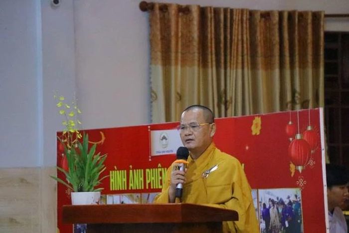  Thượng tọa Thích Thiện Trực phát biểu cảm niệm