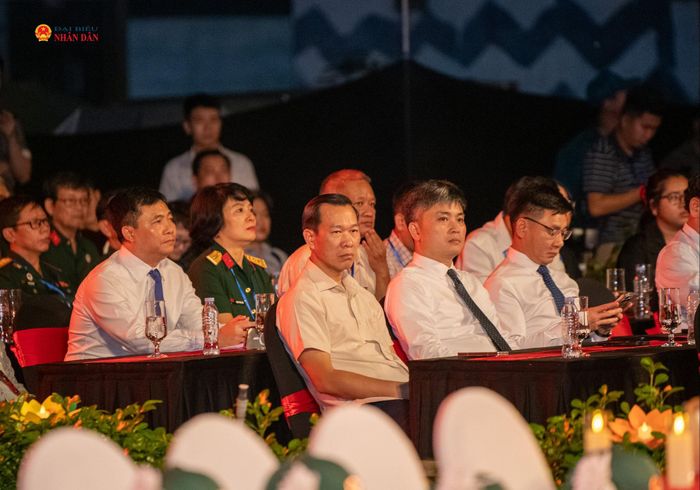 Các đại biểu tham dự cầu truyền hình trực tiếp tại điểm cầu TP. Hồ Chí Minh