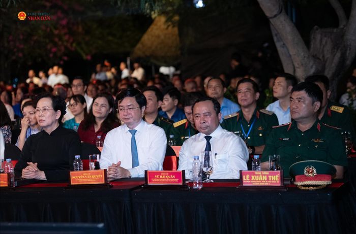 Các đại biểu dự cầu truyền hình trực tiếp tại điểm cầu TP. Hồ Chí Minh