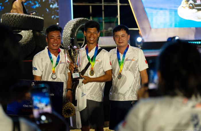 Gala diễn ra tối 25/7 nhằm tôn vinh các cá nhân và câu lạc bộ có nhiều đóng góp cho cộng đồng thông qua các hoạt động thiện nguyện, cứu trợ và hỗ trợ xã hội. Nguồn: Ford Việt Nam.