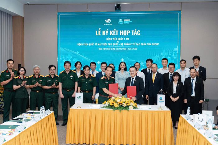 Bệnh viện Quân y 175 và Bệnh viện Mặt trời Phú Quốc ký kết hợp tác.
