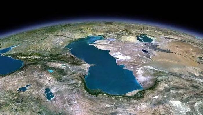 Việc Ukraine tập kích tàu hàng Iran trên Biển Caspi đặt ra thách thức mới đối với cơ chế an ninh tại khu vực này. Ảnh: IntelliNews