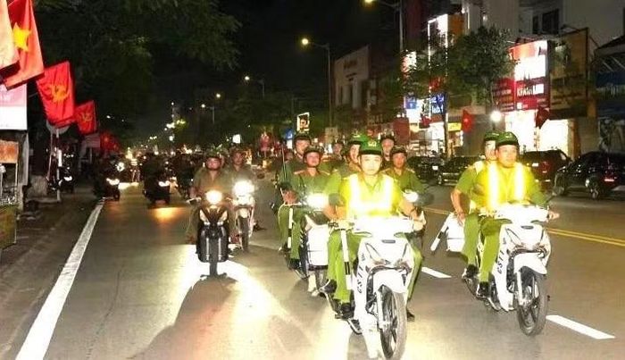 Công an TP Hải Phòng tăng cường tuần tra ban đêm, kiểm soát các tuyến đường trọng điểm nâng cao hiệu quả công tác phòng ngừa.