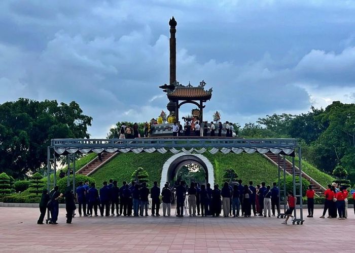 Đài hương trong Thành cổ Quảng Trị hôm nay.