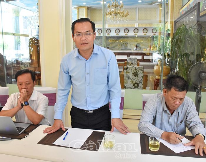 Đồng chí Ngô Vũ Thăng, Phó Chủ tịch UBND tỉnh Cà Mau, phát biểu tại buổi làm việc.