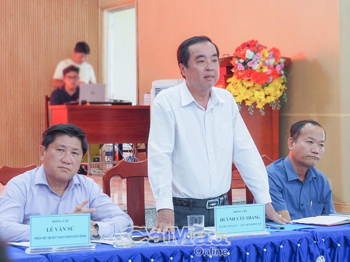 Bí thư Đảng ủy xã An Trạch Huỳnh Văn Thẳng đề xuất tỉnh quan tâm đầu tư, mở rộng các tuyến giao thông và cầu huyết mạch, tạo không gian phát triển, tăng cường kết nối với các địa phương trong và ngoài tỉnh.