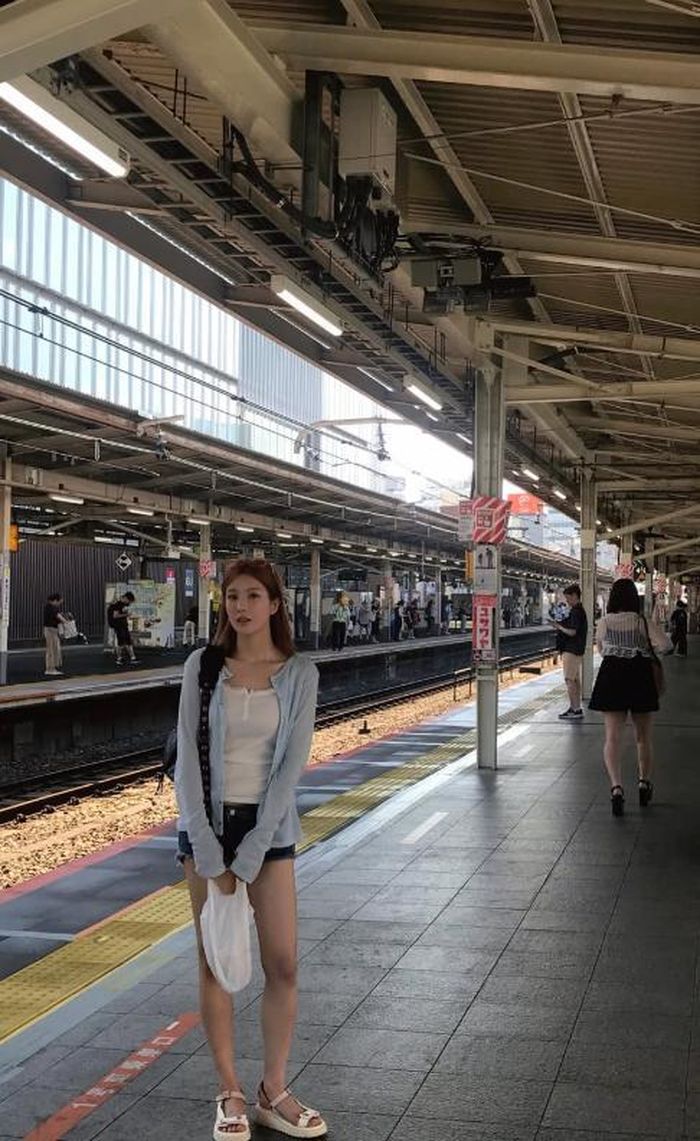 Loạt ảnh đời thường của Kwon Eun Bi thu hút người hâm mộ. (Ảnh: IGNV)