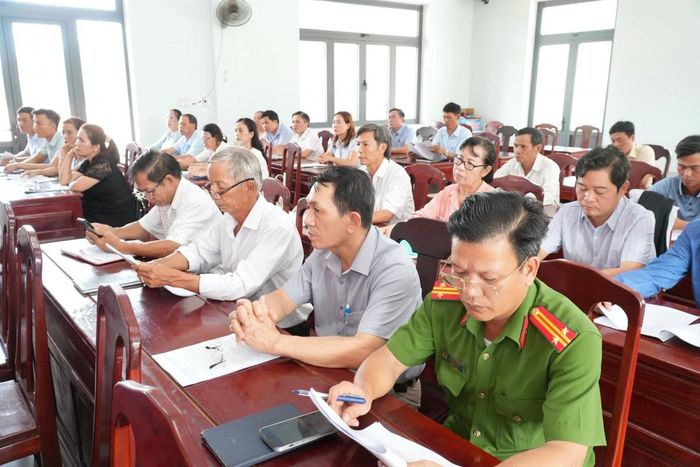 Quang cảnh cuộc họp...
