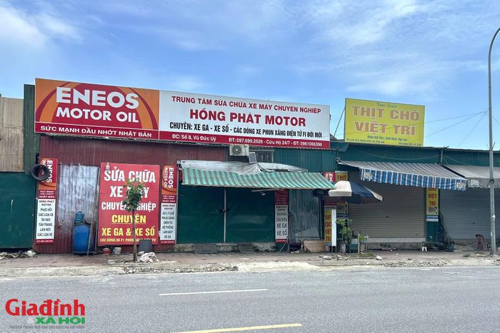 Thực trạng này biến cả khu vực thành một "quả bom nổ chậm", tiềm ẩn nguy cơ xảy ra sự cố cháy nổ bất cứ lúc nào, đe dọa trực tiếp đến sức khỏe và đời sống của người dân sinh sống xung quanh.