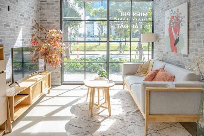 Trước khi mua sắm hoặc nhận hàng, bạn có thể chọn một ngày lành, giờ tốt, hợp tuổi và mệnh để thực hiện giao dịch.
