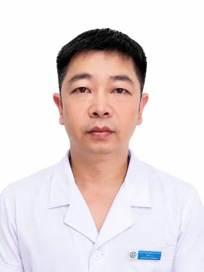 ThS.BS Hồ Doãn Hồng, Trưởng khoa Mắt, Bệnh viện Đa khoa số 1 tỉnh Lào Cai. Ảnh: NVCC.