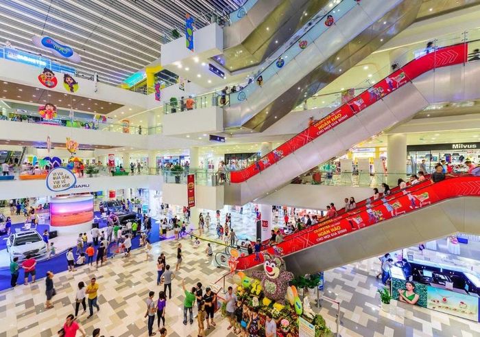 Mall được thiết kế như một "vũ trụ all in one" khiến người trẻ muốn ở lại lâu hơn.
