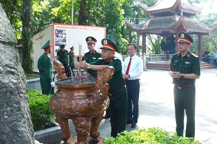 Di tích lịch sử 27/7 trở thành địa chỉ đỏ du lịch lịch sử và giáo dục truyền thống cách mạng, đạo lý uống nước nhớ nguồn của dân tộc ta.