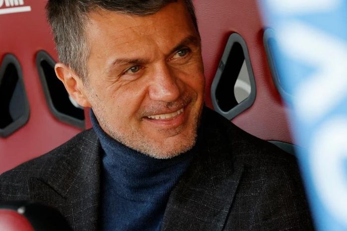 Paolo Maldini có thể rời tuyển Italy sau những lùm xùm gần đây.